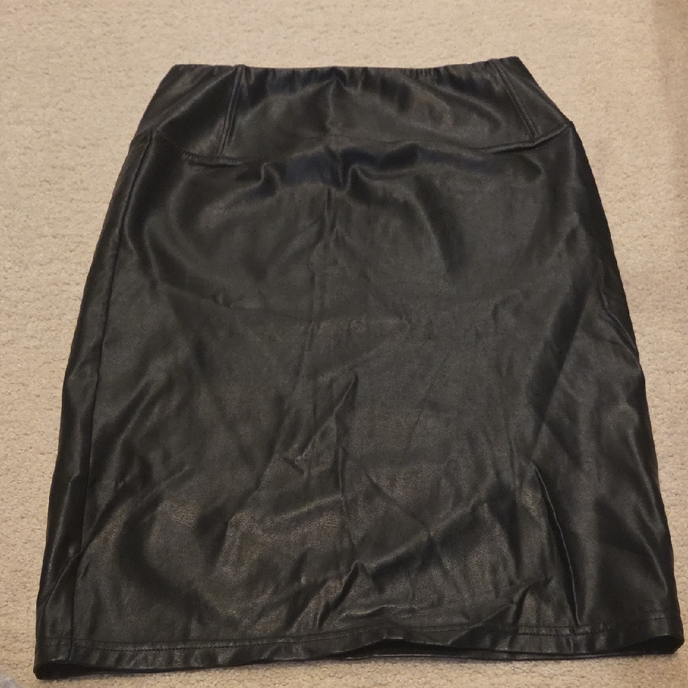 Wilfred Free Black Faux Leather High Waisted Skirt